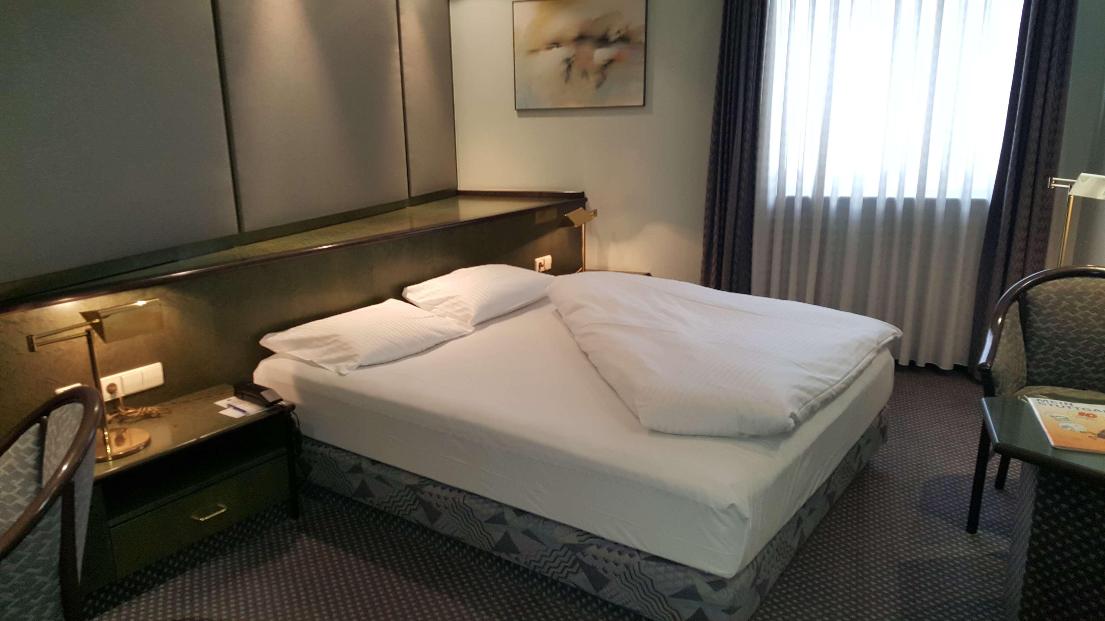 Messehotel Europe Stuttgart Exteriör bild