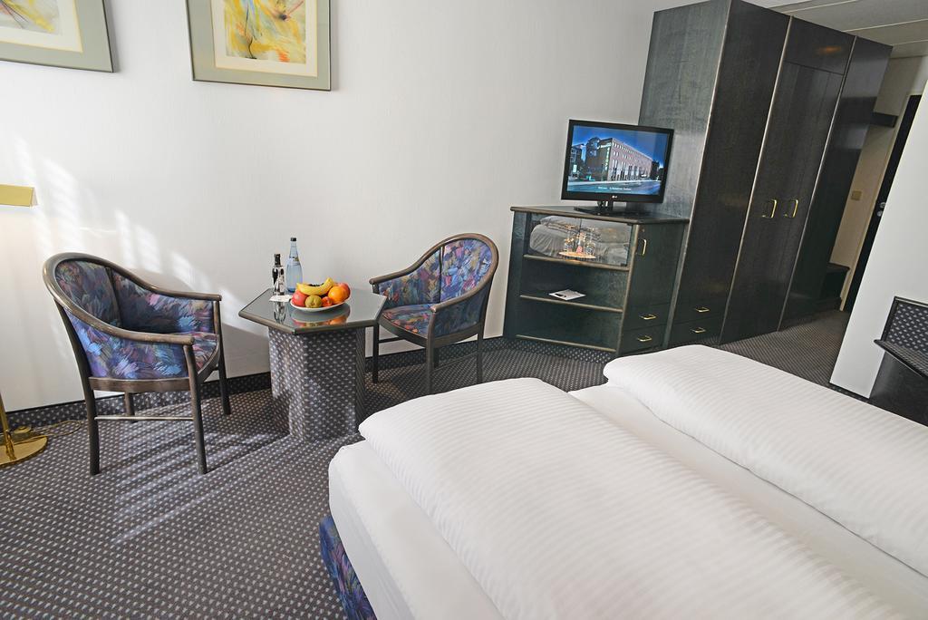 Messehotel Europe Stuttgart Exteriör bild