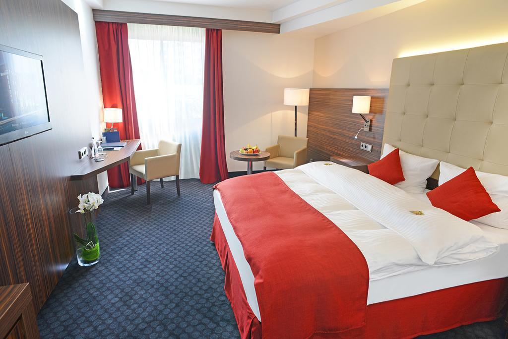 Messehotel Europe Stuttgart Exteriör bild